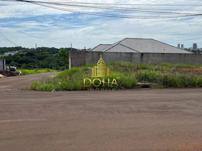 Terreno de esquina á venda no bairro FAG