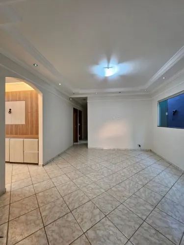 Alugo Casa no Bairro Santa Mônica
