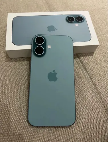 iPhone 16 verde