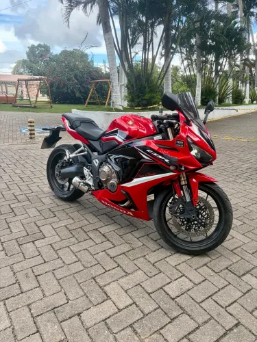 Cbr 650 mais equipada do estado 