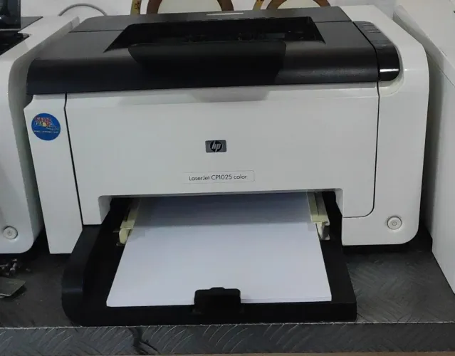 Impressora HP CP1025 Colorida 110v ótimo estado 