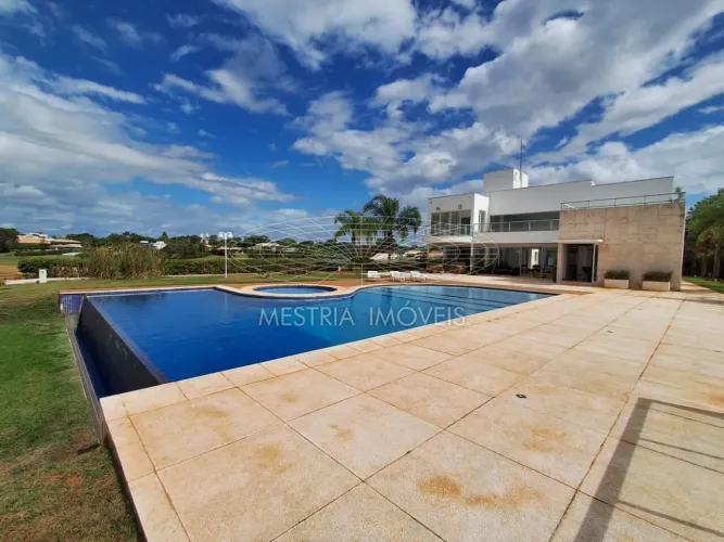 Linda casa - Pé na areia - Condomínio fechado!
