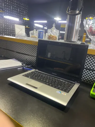 Vendo notebook aceito troca interessado chama no WhatsApp *