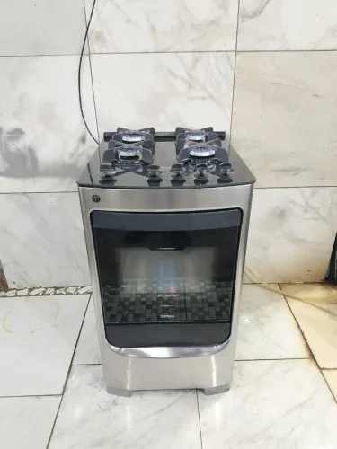 Fogão Consul inox com tampo de vidro automático seminovo