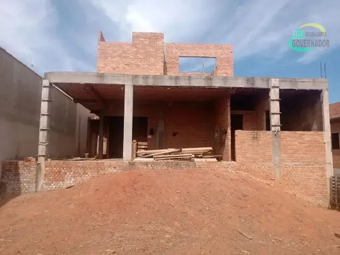 Casa com 3 Quartos à venda, 305 m² - Jardim das Bromélias - São João da Boa Vista/SP