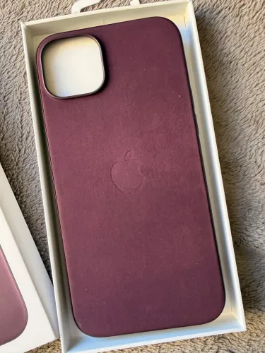 Capa iPhone 15 Plus Original de tecido