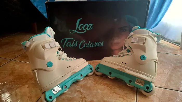 Patins Tais colares profissional.