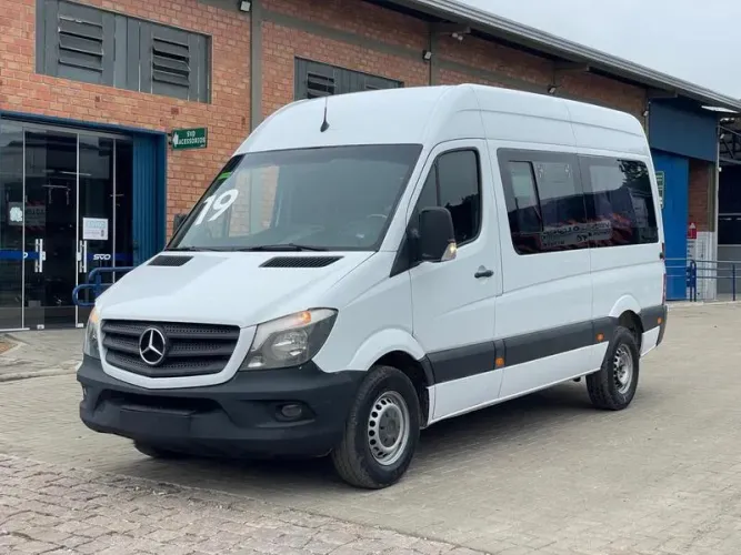 MB SPRINTER 415 ANO 2019 TETO ALTO COM 481 MIL KM  - 16 LUGARES - REPASSE
