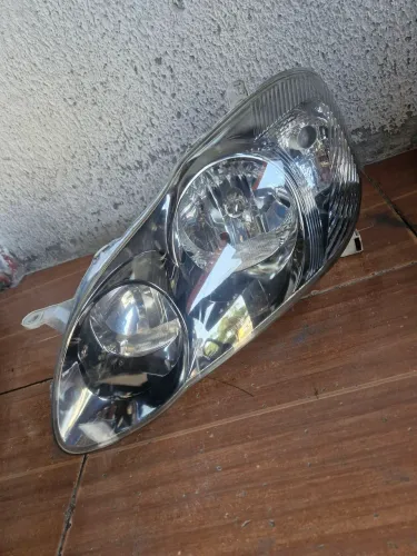 FAROL COROLLA 2003 A 2007 