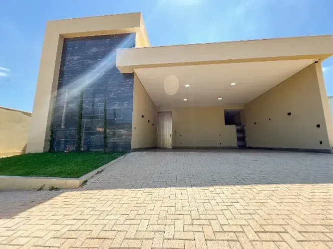 CASA DE CONDOMINIO