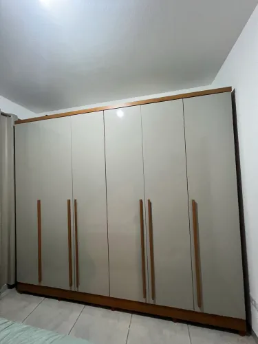 Guarda-Roupa Casal Sevilha 6 Portas | Semi Novo | Apenas 8 meses de uso