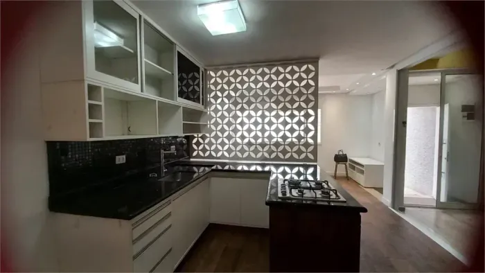 Sobrado com 3 quartos à venda ou para locação em Vila hamburguesa - SP