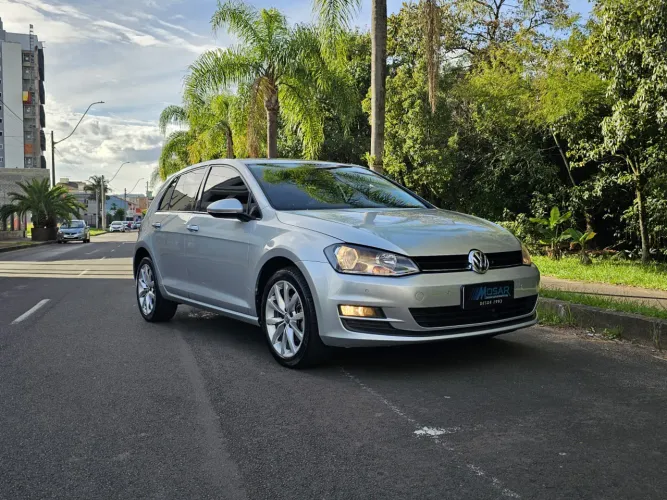 Volkswagen Golf Comfortline 1.4 TSI 140cv Aut. 2015