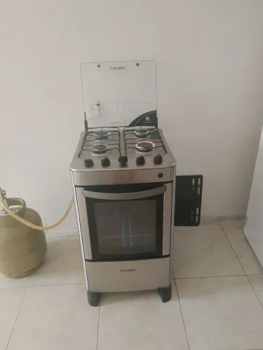 vende-se fogão 4 bocas inox com preto
