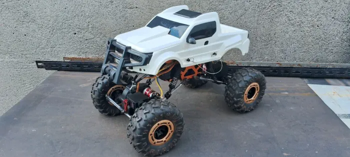 Rc automodelo modelo rock crawler carrinho a controle remoto 