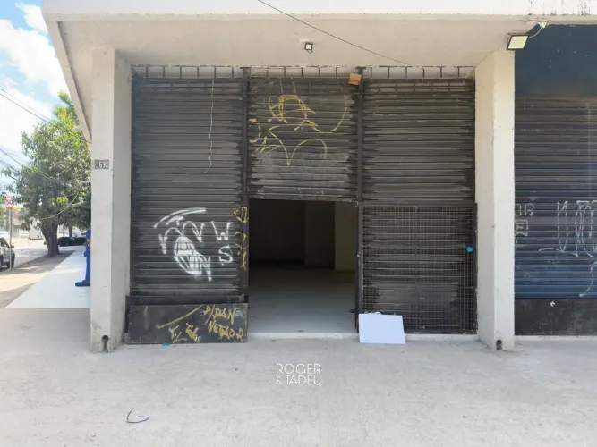 LOJA DE ESQUINA 75M² - JACARECANGA