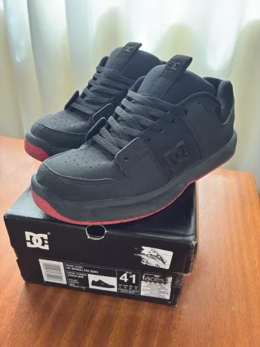 Tênis DC Lynx zero color black red