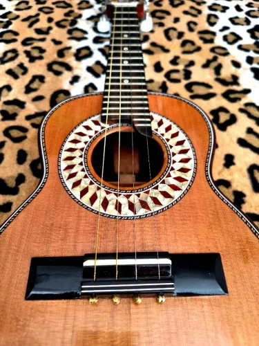 Cavaco Marcelus Luthier canhotinho imbuia 2022 captado