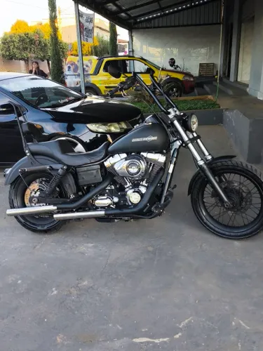 Dyna super glide custom 2011