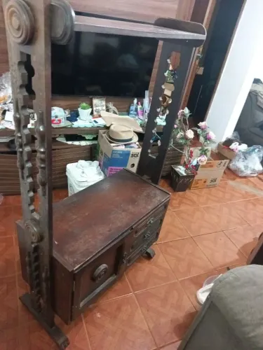 ESTANTE MADEIRA MACIÇA ANTIGA ENTALHADO 