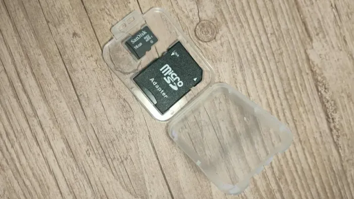 Cartão de Memória SanDisk 16GB MicroSDHC Ultra - Estado de Novo