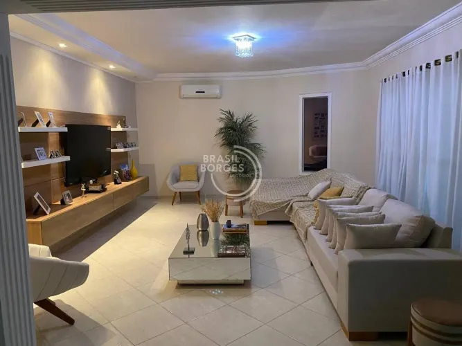 Casa Térrea de Esquina no Jardim Pagliato (Região Campolim) 300m² AC, 3 Suítes com Closet