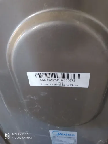 MÁQUINA LAVA E SECA COM DEFEITO