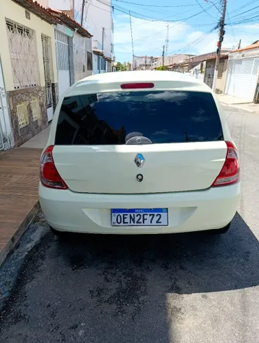 Renault Clio Authentique 1.0/1.0 Hi-power 16V 3P 2013