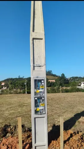 ?POSTES PADRÃO CELESC?