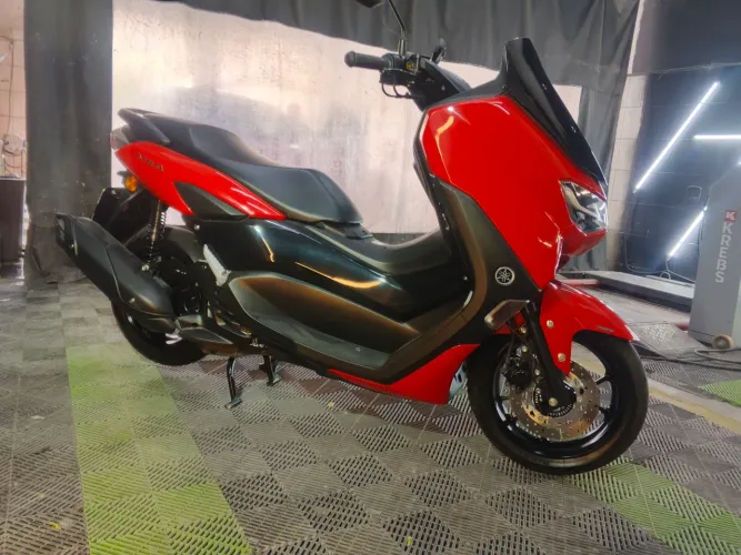 Vendo nmax 160 com apenas 3300 klm