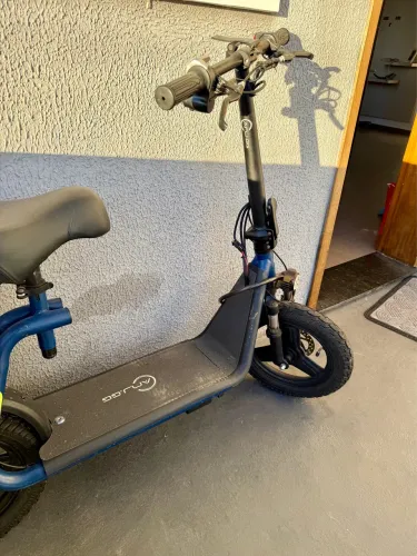 BIKE ELÉTRICA - SCOOTER Semi nova em perfeito estado 45km/h super rápida
