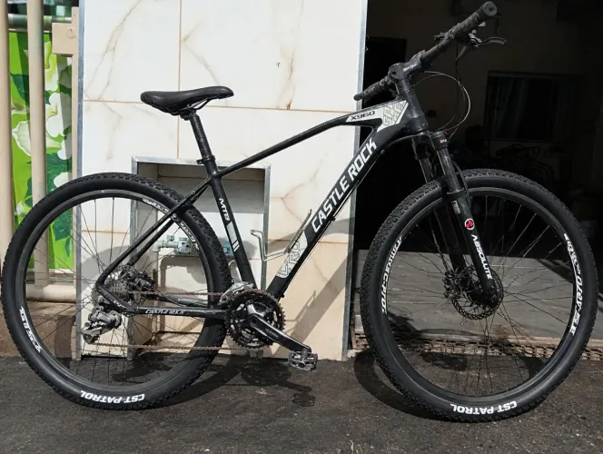 Bicicleta Castle Rock X960