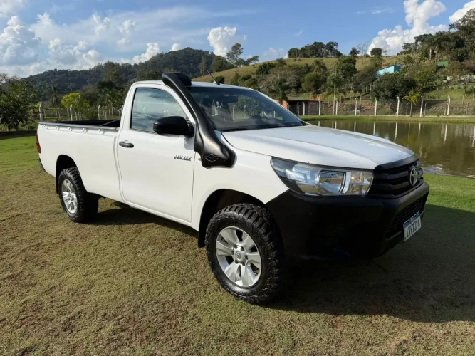Toyota Hilux Chassi 4X4 2.8 TDI Diesel Mec. 2019