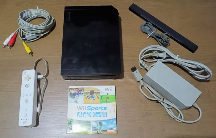 Nintendo Wii Black Completo + Controle Original - R$ 350