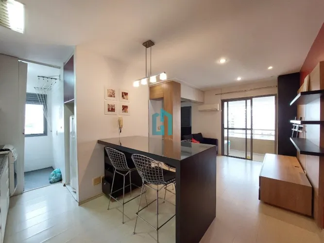 Apartamento mobiliado para Venda no Brooklin, com 45 m², 1 dormitório, 1 banheiro e 1 vaga