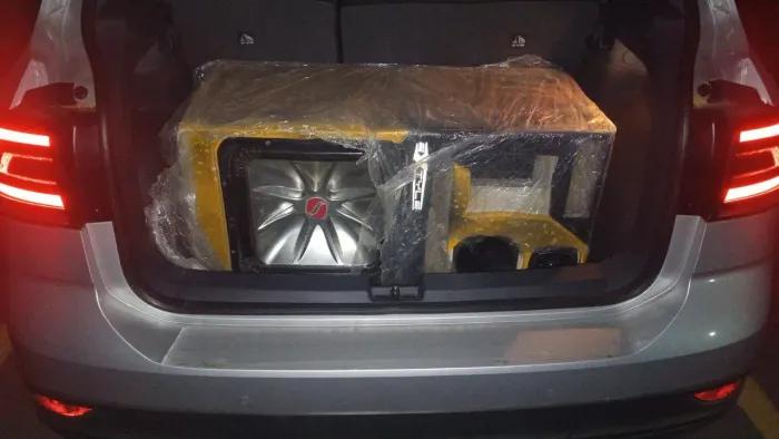 Som automotivo