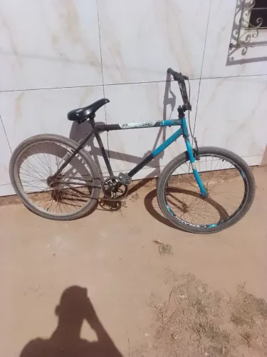 Bicicleta pra vende aro 26 tá boa e pq eu não usso mais