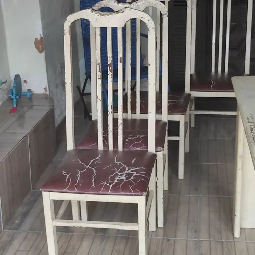 Conjunto de cadeiras para mesa de jantar