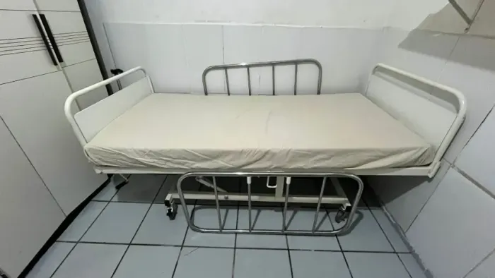 CAMA HOSPITALAR COMPLETA