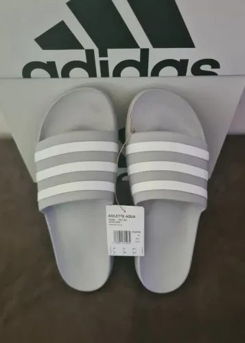 Chinelo Adidas Adilette Aqua cinza Tam 42 (original / novo)