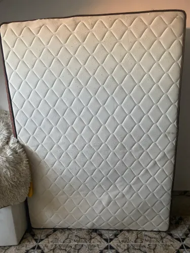 Cama de casa box