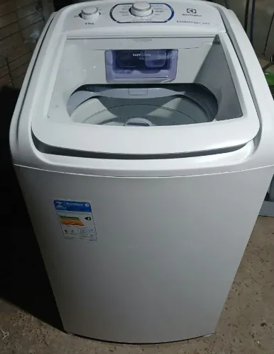 Máquina de lavar roupas Electrolux 11kg semi nova top toda original