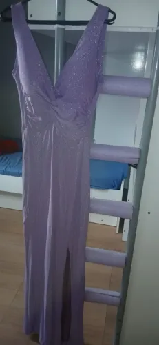 Vestido longo lilás com brilho