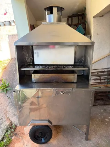 Carrinho de churrasco