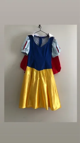 Vestido de Branca de Neve tamanho P