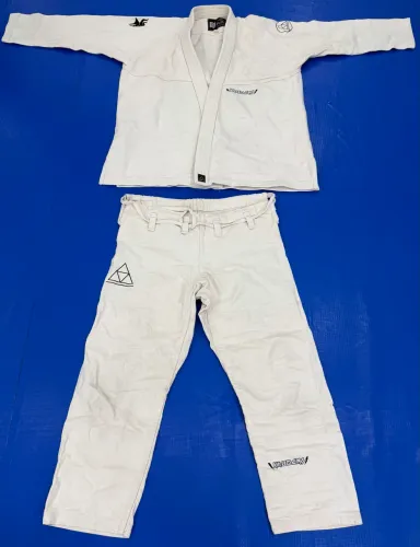 Kimono Jiu Jitsu Krugans A4 novíssimo cru