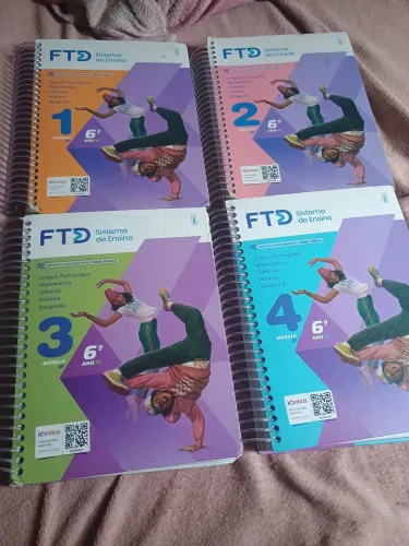 Livros didáticos