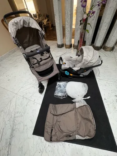 Carrinho para bebê Kwik one Chicco preto