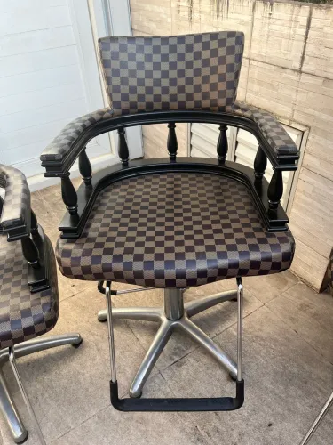 CONJUNTO DE CADEIRAS PARA SALÃO DE CABELEREIRO