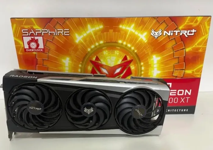 Placa de Vídeo RX 6700 XT Sapphire